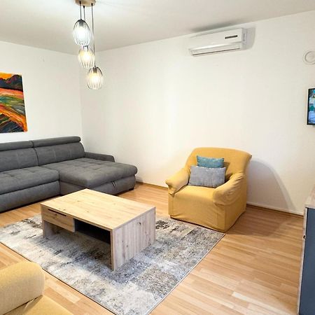 Apartments Nives Пореч Екстериор снимка