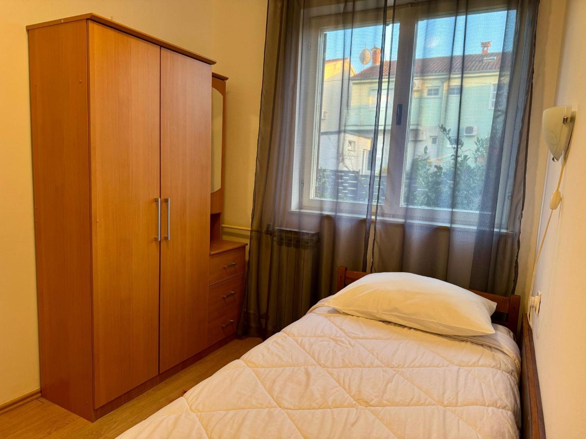 Apartments Nives Пореч Екстериор снимка